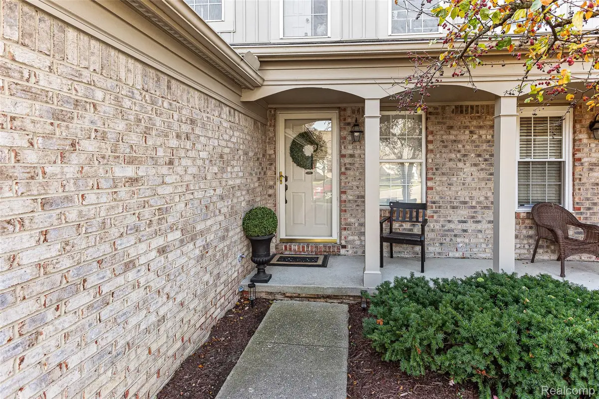 4680 Hunters Circle W, Canton, MI 48188 - Image #1