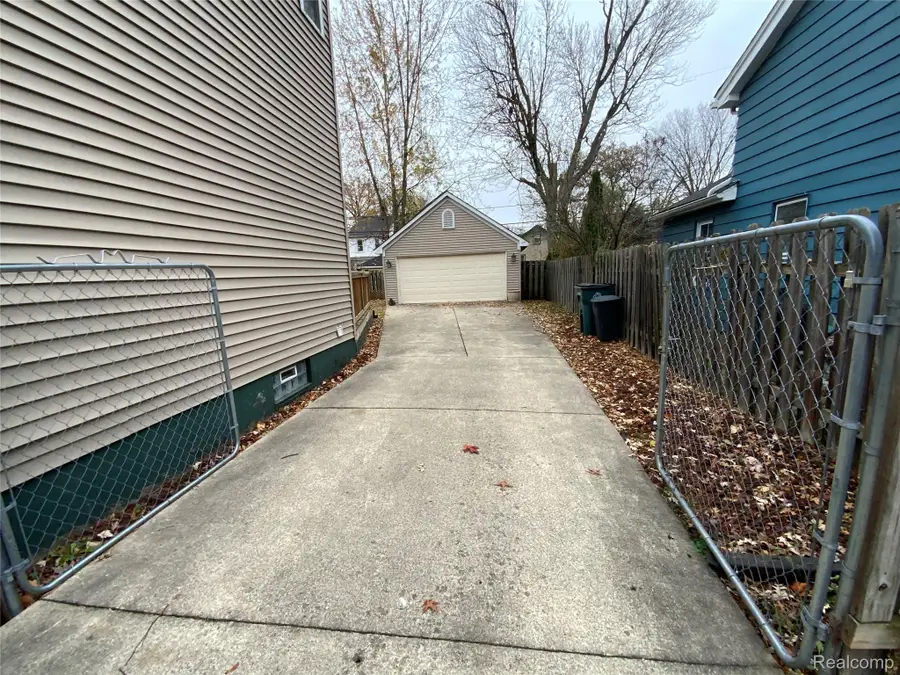 366 E Marshall Street, Ferndale, MI 48220 - Image #2