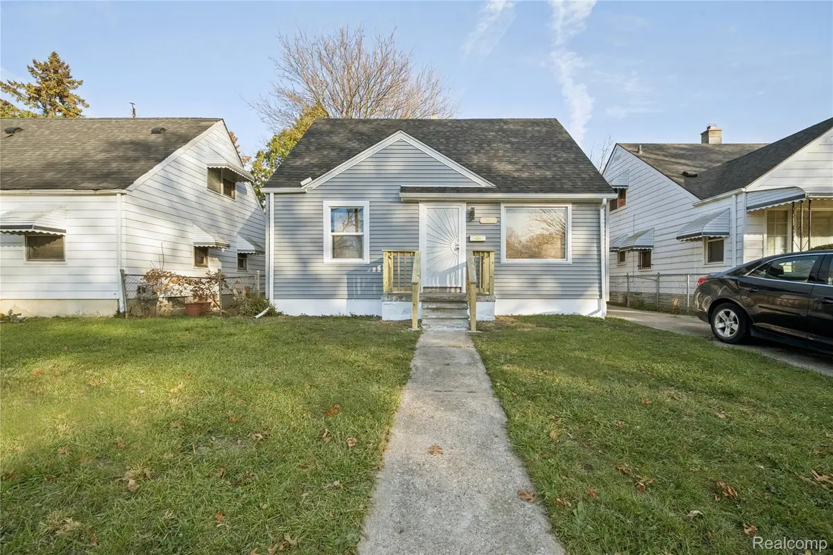 8100 Evergreen Avenue, Detroit, MI 48228 - Image #1