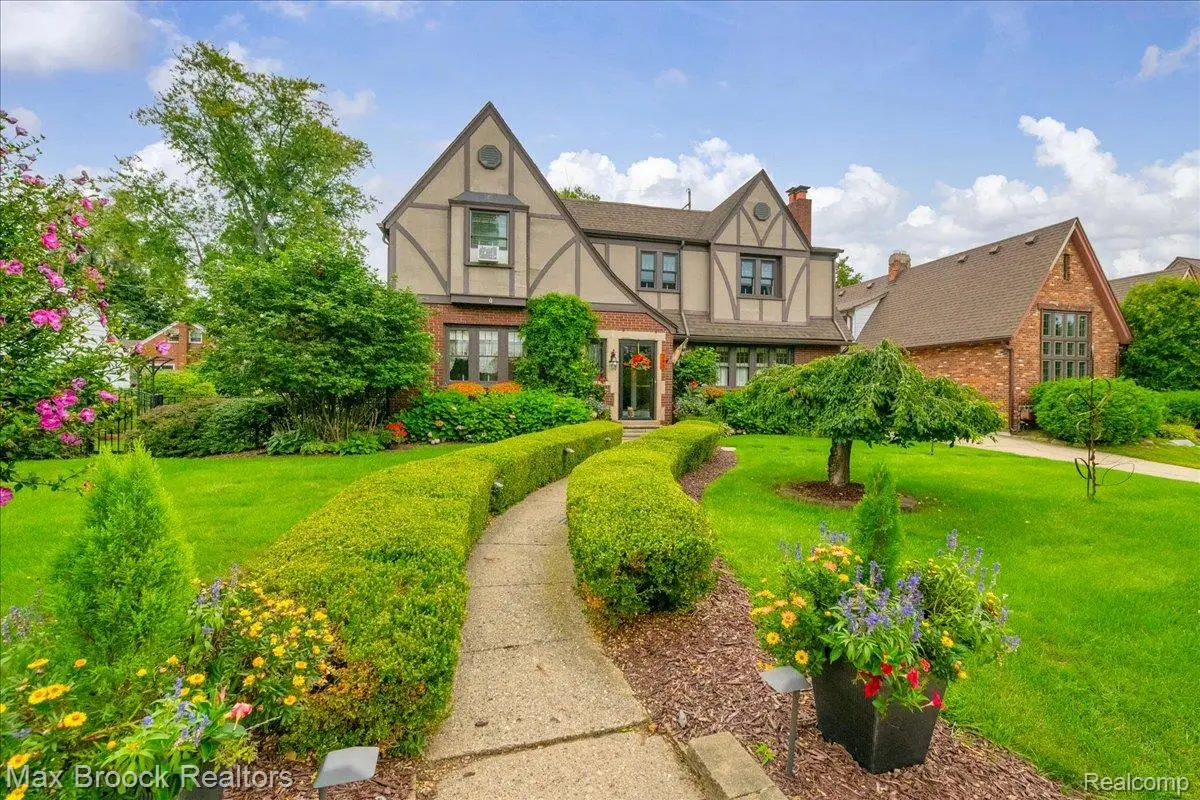 243 Cherokee Road, Pontiac, MI 48341 - Image #1