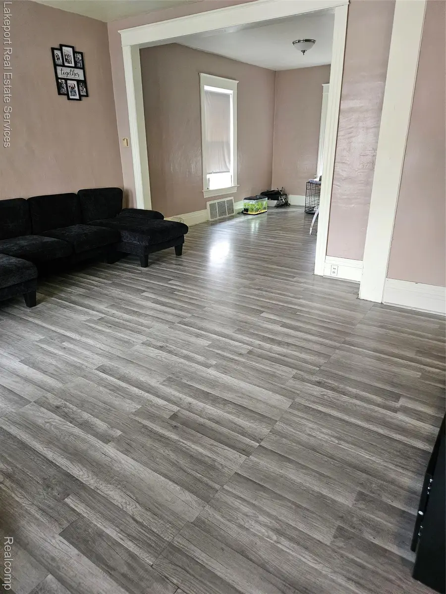 917 Saint Clair Street, Port Huron, MI 48060 - #3