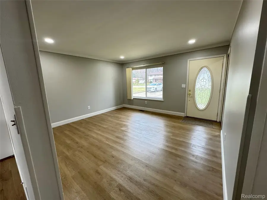 48118 Forbes Street, Chesterfield, MI 48047 - Image #3