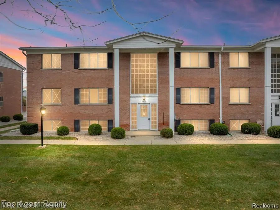 8251 Denwood Drive #G1, Sterling Heights, MI 48312 - Image #2
