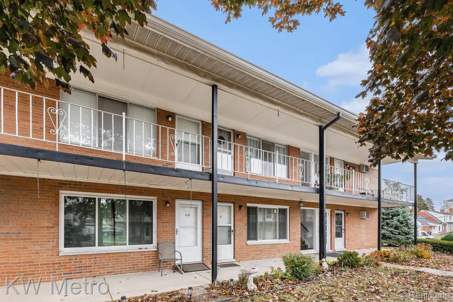 2121 Clawson Avenue #207, Royal Oak, MI 48073 - Image #2