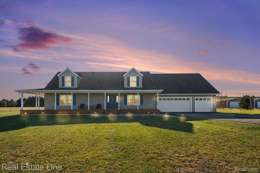 1074 Deer Valley Valley, Manchester, MI 48158 - Image #2