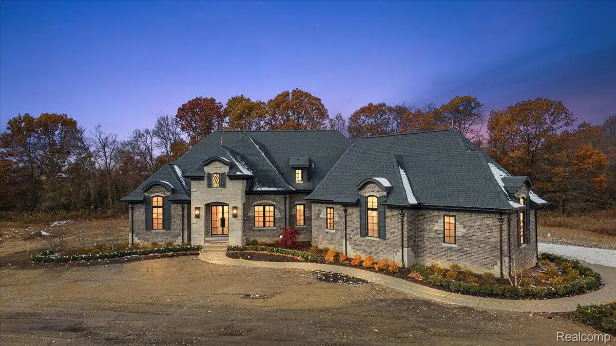 1597 Vista Drive, Oakland, MI 48363 - #1