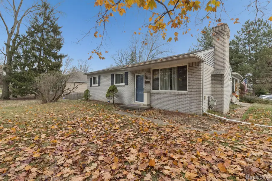 20206 Hubbard Street, Livonia, MI 48152 - Image #3