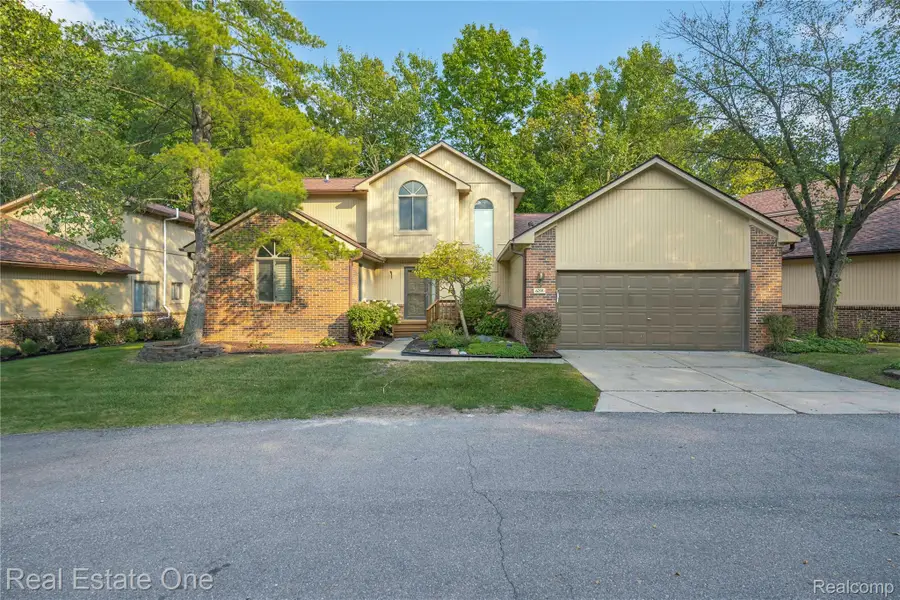6291 Pheasant Run, West Bloomfield, MI 48322 - Image #2