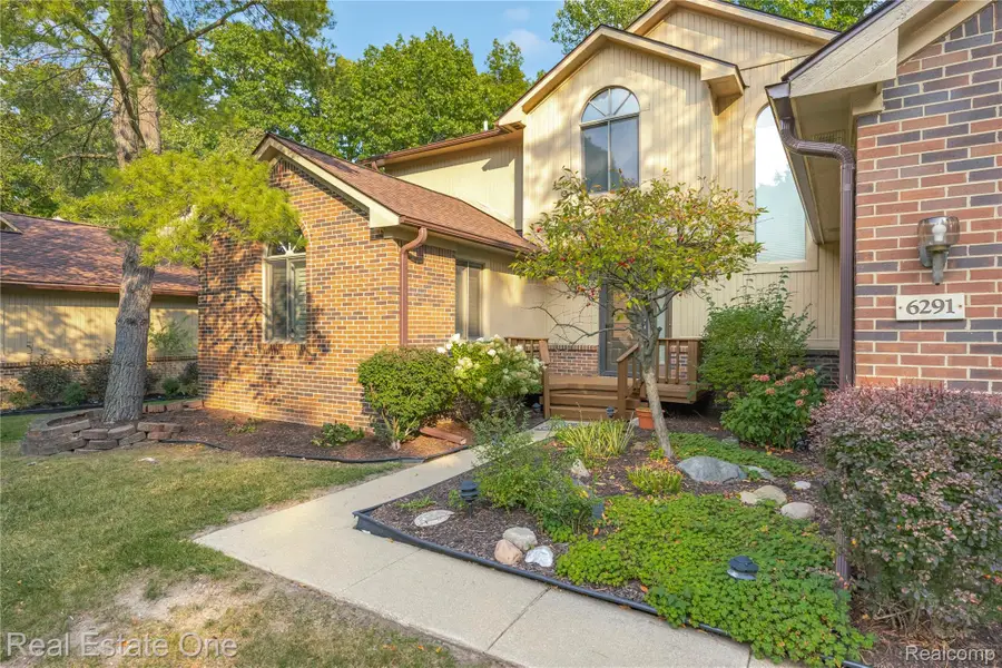 6291 Pheasant Run, West Bloomfield, MI 48322 - Image #3