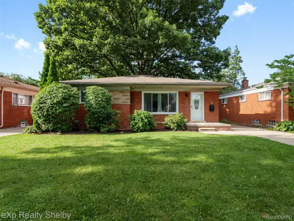 20425 Sunnydale Street, StClairShores, MI 48081