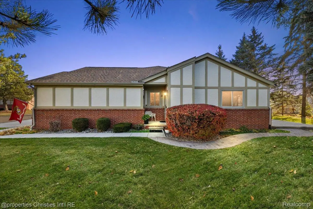 18312 Greenmeadow Drive, Clinton Charter Township, MI 48038 - Image #1