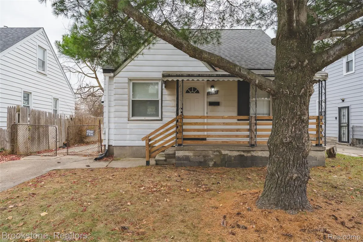 22482 Tuscany Avenue, Eastpointe, MI 48021 - Image #1