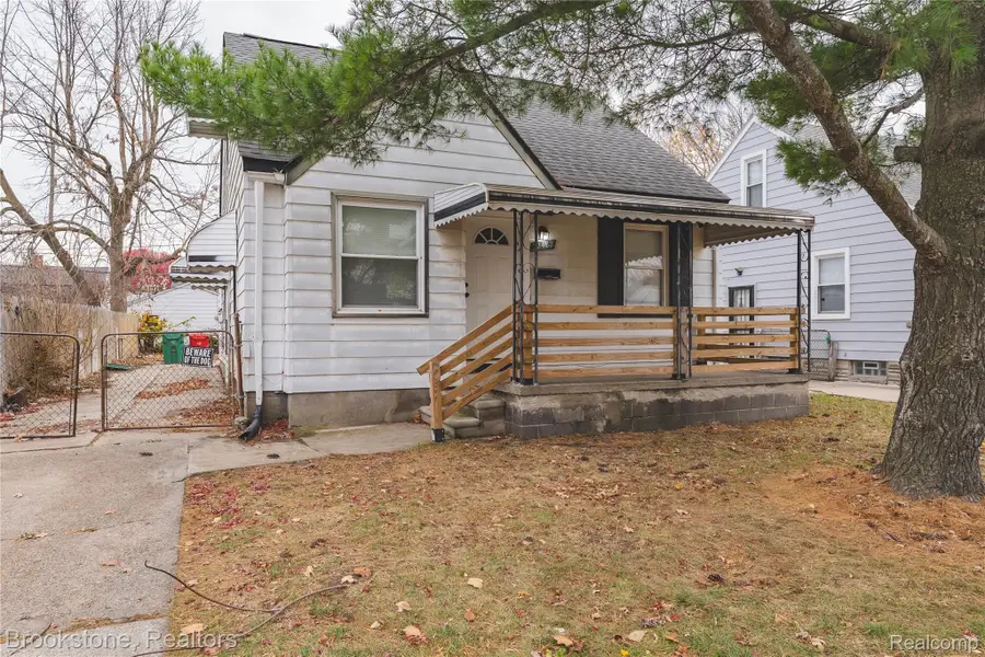 22482 Tuscany Avenue, Eastpointe, MI 48021 - Image #3