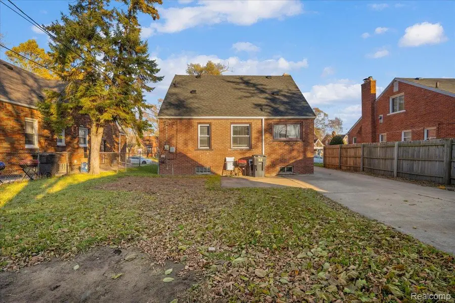 17377 Dresden Street, Detroit, MI 48205 - Image #3