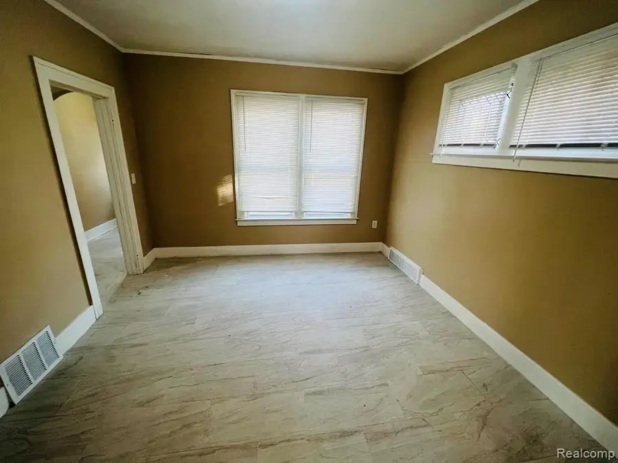 12125 Cloverlawn Street, Detroit, MI 48204 - Image #2