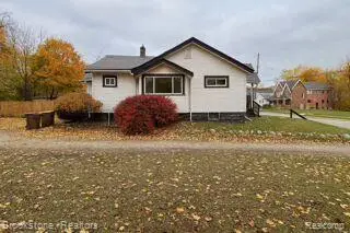 65 Dwight Avenue, Pontiac, MI 48341 - Image #2