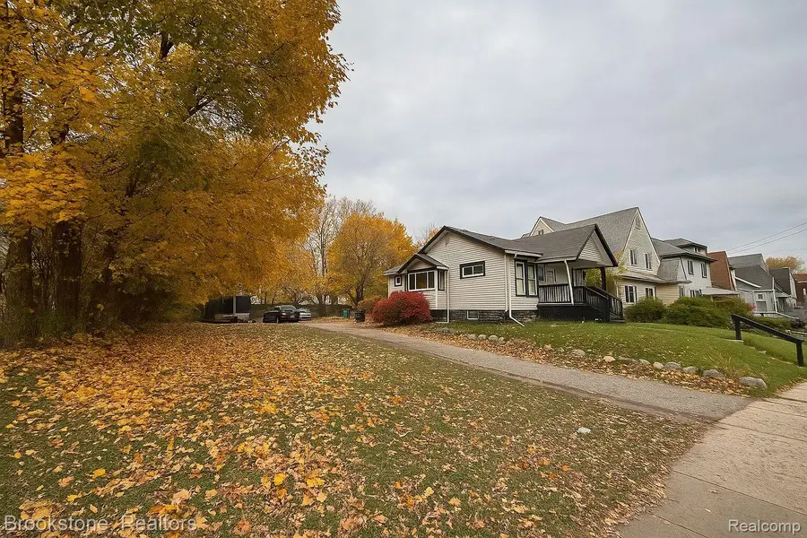 65 Dwight Avenue, Pontiac, MI 48341 - Image #3