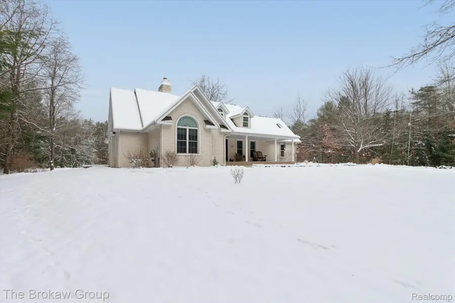 2910 Ginger Drive, Coleman, MI 48618 - Image #2