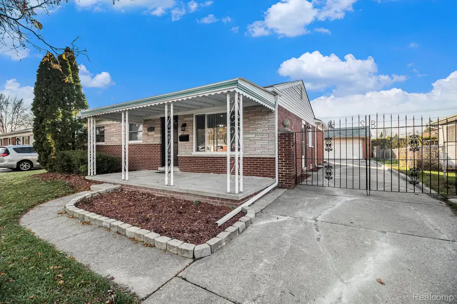 34243 Whittaker Street, Clinton Township, MI 48035 - Image #3