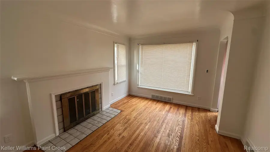 20616 Beaufait Street, Harper Woods, MI 48225 - Image #2