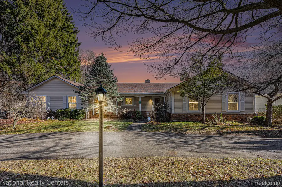9494 Sashabaw Road, Clarkston, MI 48348 - Image #2