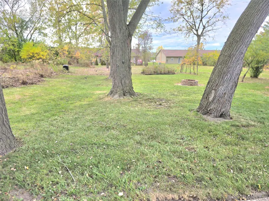 25815 Firwood Avenue, Warren, MI 48089 - Image #2