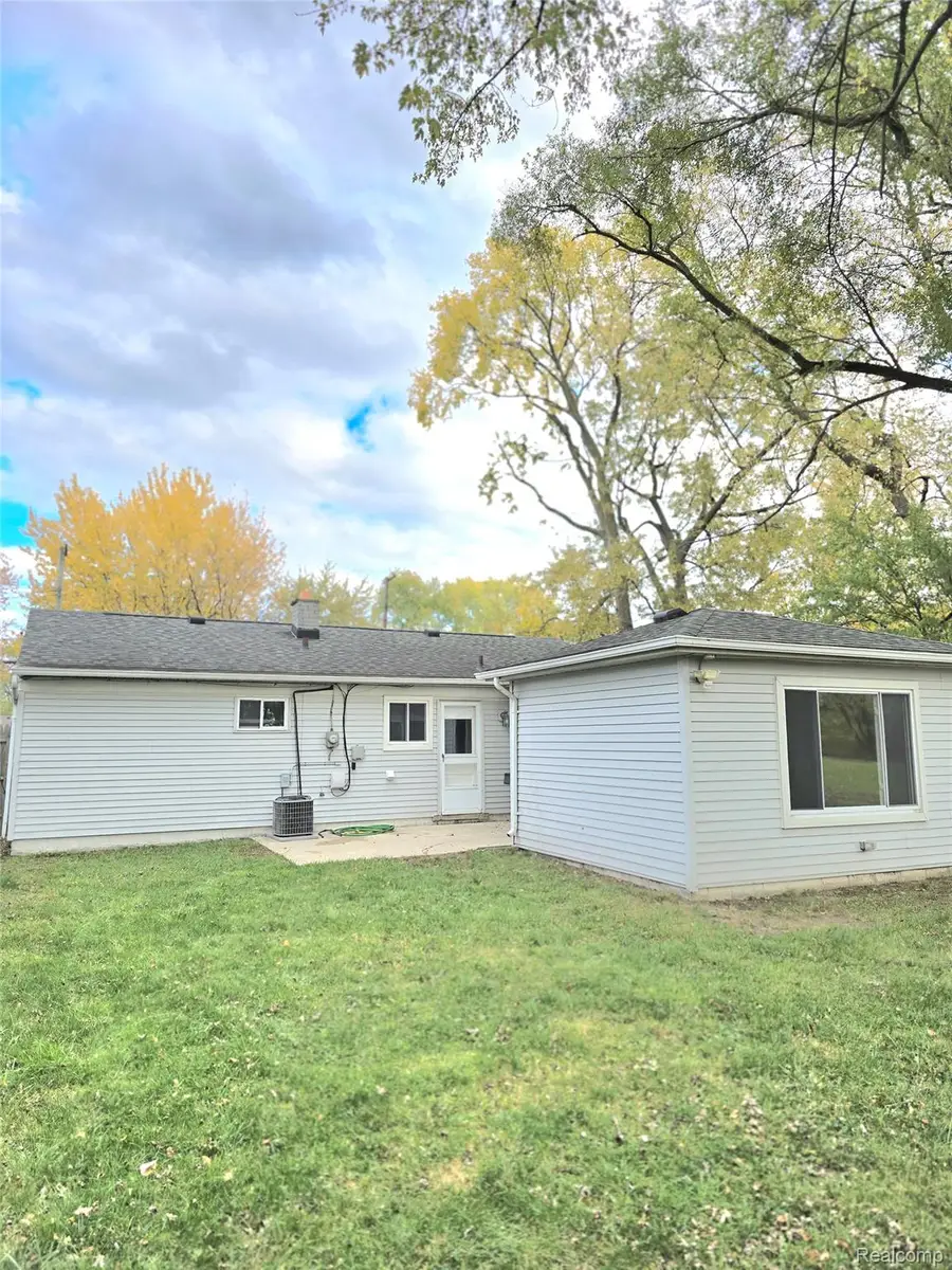 25815 Firwood Avenue, Warren, MI 48089 - Image #3