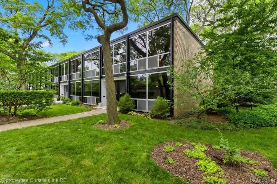 1351 Nicolet Place, Detroit, MI 48207 - Image #2