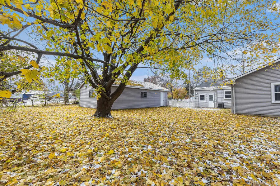 2657 Frankson Avenue, Rochester Hills, MI 48307 - Image #2