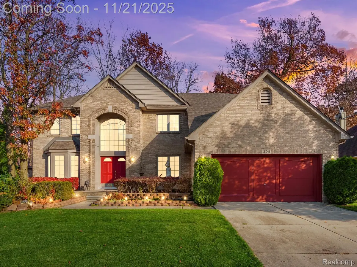 809 Grovecrest, Rochester Hills, MI 48307 - Image #1