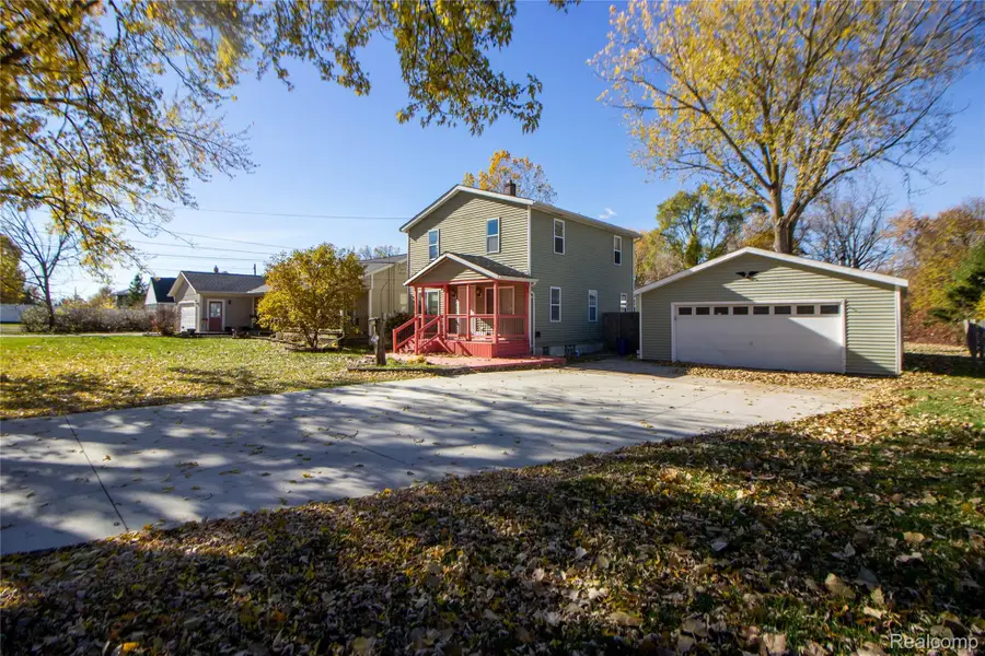 2069 Dexter Road, Auburn Hills, MI 48326 - Image #2