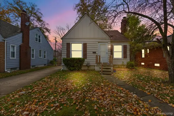 20301 Kenosha Street, HarperWoods, MI 48225