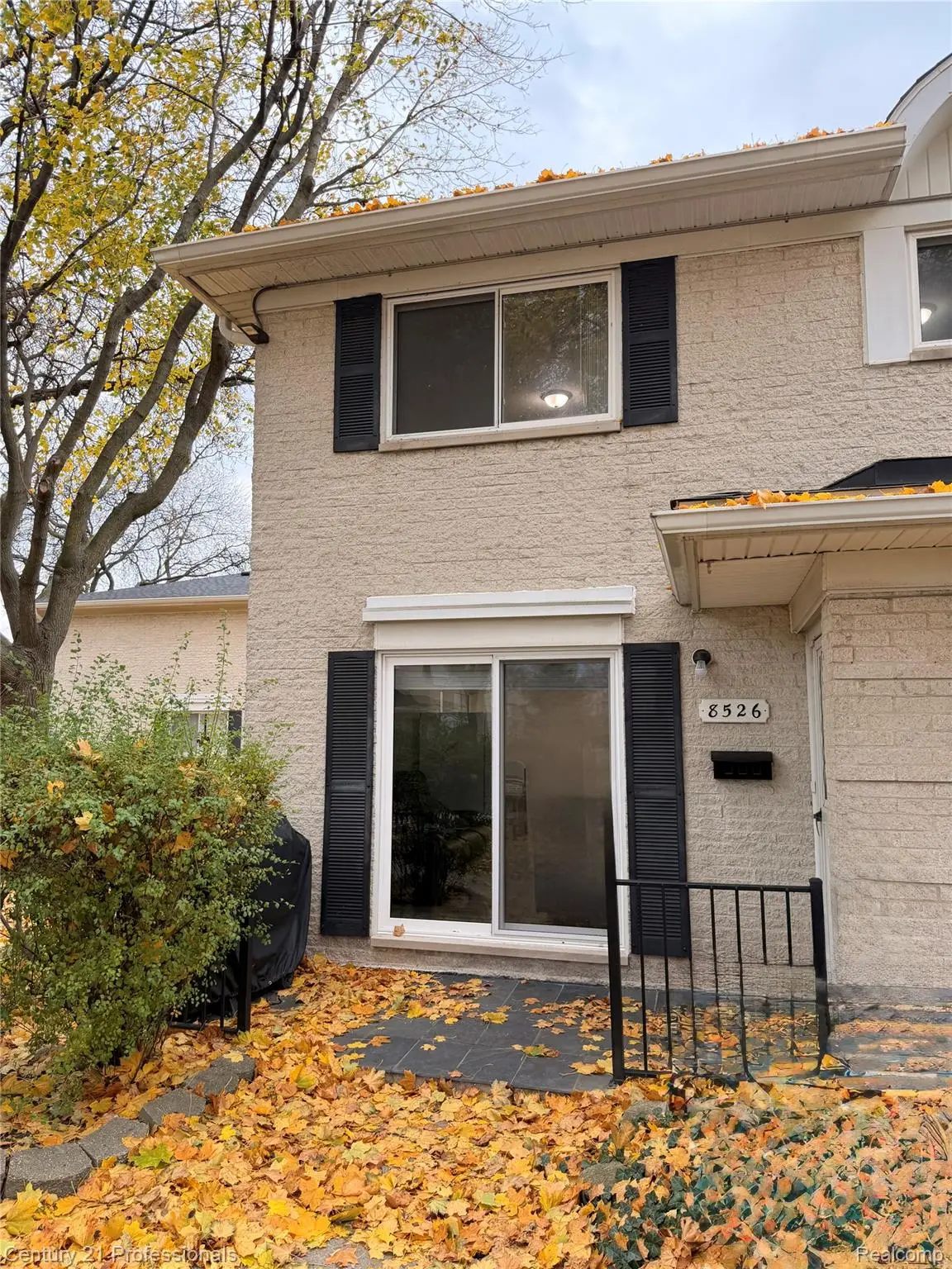 8526 Hampshire Drive, Sterling Heights, MI 48313 - Image #1