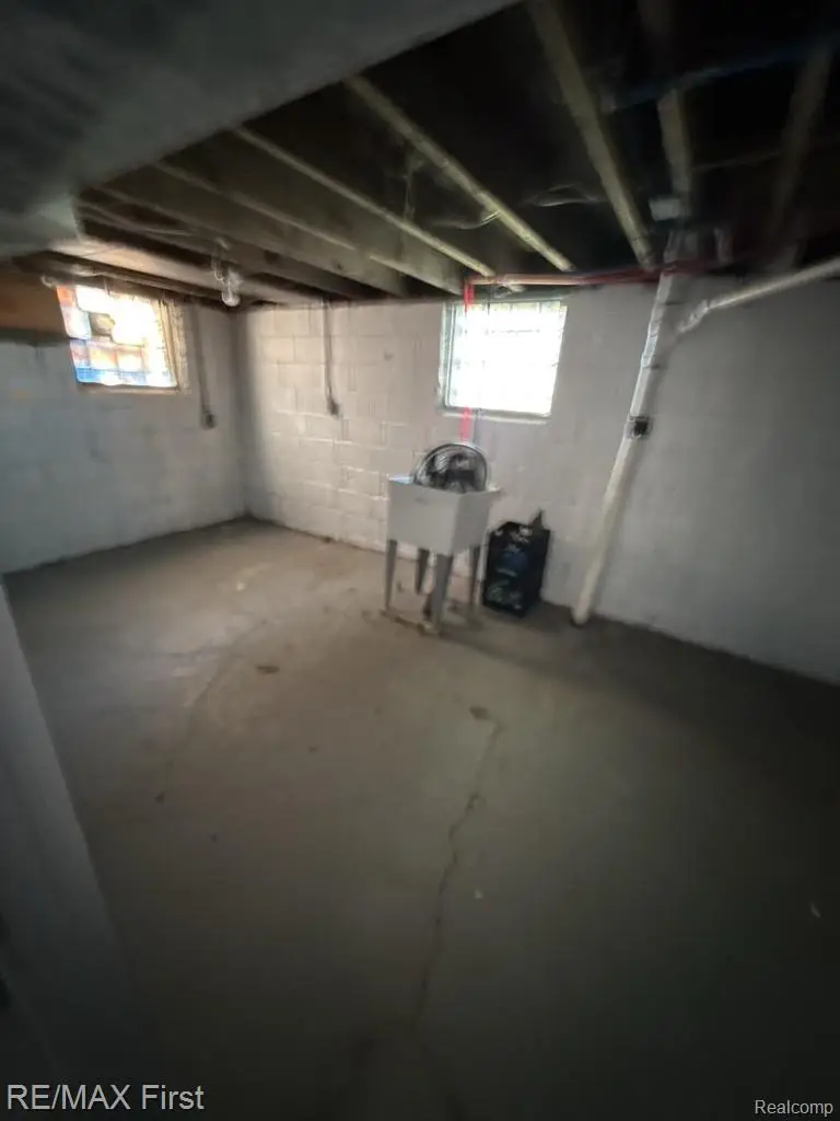 11437 Manor Street, Detroit, MI 48204 - Image #3