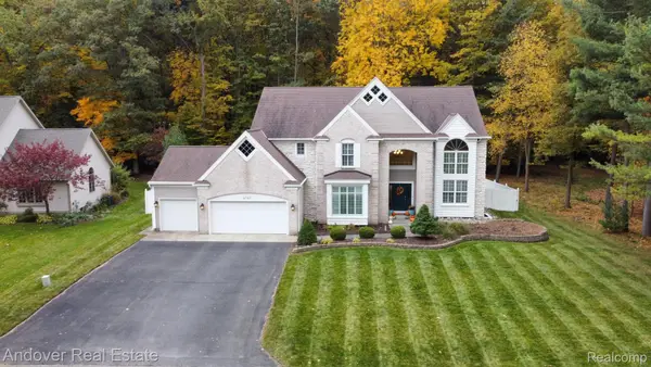 4161 Dunes Parkway, NortonShores, MI 49441