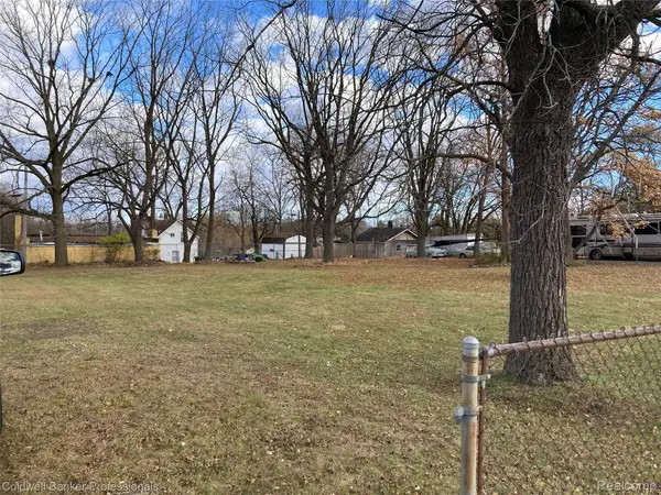 00 Riker Street, Pontiac, MI 48342