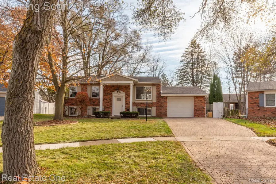 417 Lyon Court, South Lyon, MI 48178 - Image #2