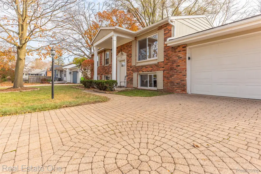 417 Lyon Court, South Lyon, MI 48178 - Image #3