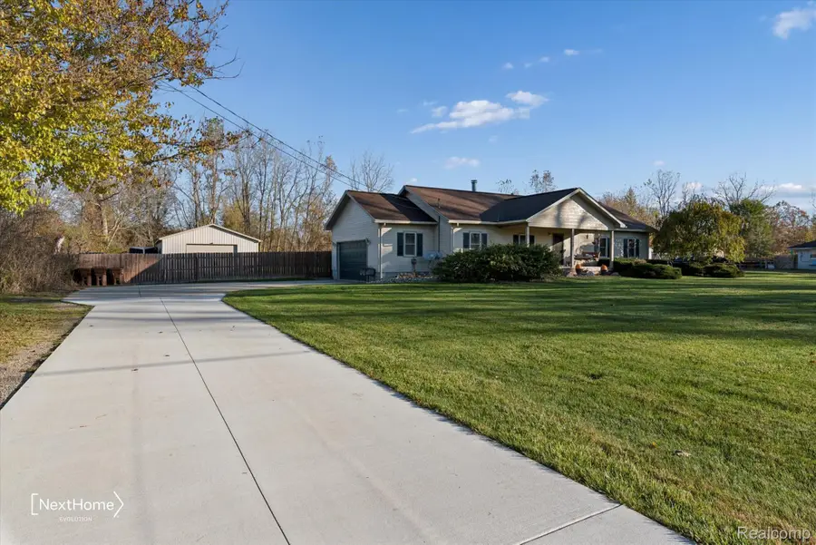 7010 Oakville Waltz Road, Sumpter Township, MI 48117 - Image #2