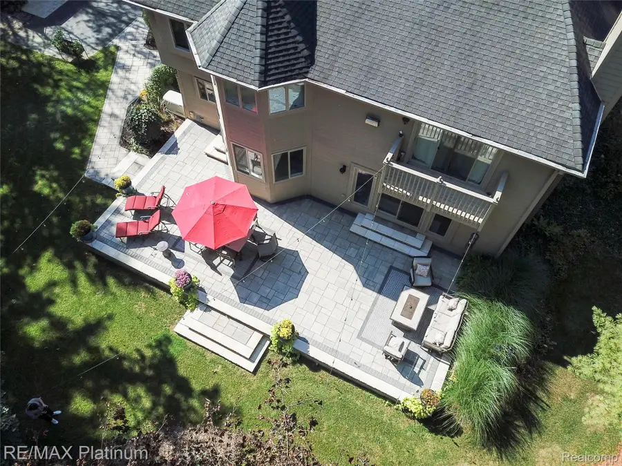 4215 Rolling Pines Court, Commerce Township, MI 48382 - Image #2