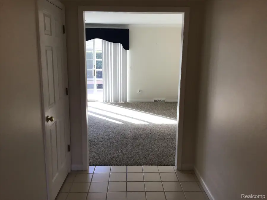 18812 Linden Drive, Clinton Township, MI 48036 - Image #2