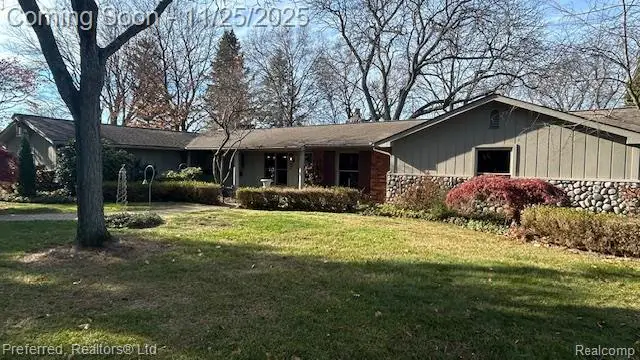 6800 Crestway Drive, Bloomfield, MI 48301 - Image #1