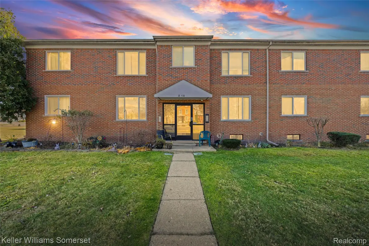 18574 Masonic #7, Fraser, MI 48026 - Image #1