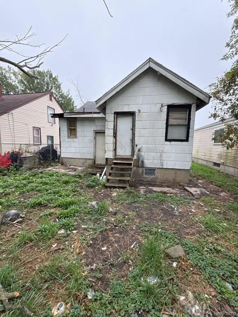 19751 Oakfield Street, Detroit, MI 48235 - Image #2