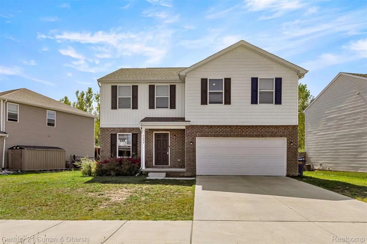 1659 Greenway Drive, Ypsilanti, MI 48198 - Image #1
