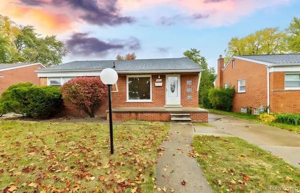 6690 Deering Street, GardenCity, MI 48135