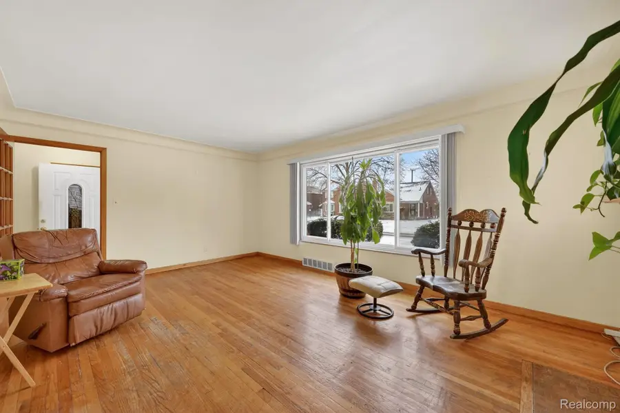 17196 Mendota Street, Detroit, MI 48221 - Image #3