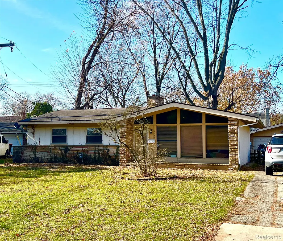 29201 Southgate Drive, Southfield, MI 48076 - Image #1
