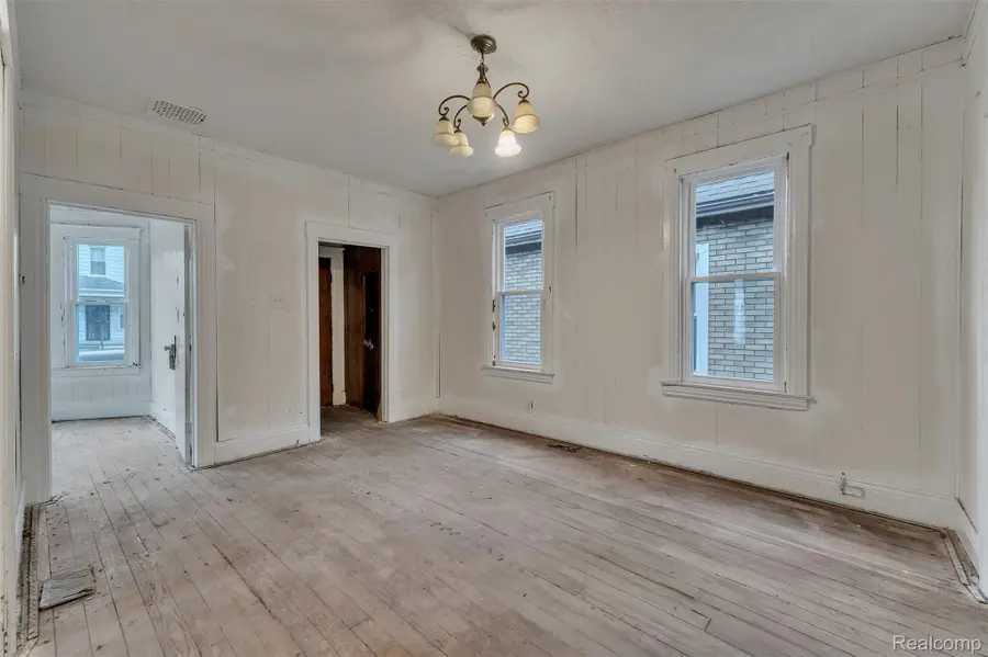 9333 Elsa Street, Detroit, MI 48214 - Image #3