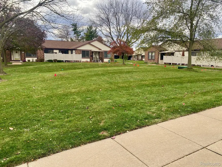 40849 Newport Drive #215, Plymouth, MI 48170 - Image #2